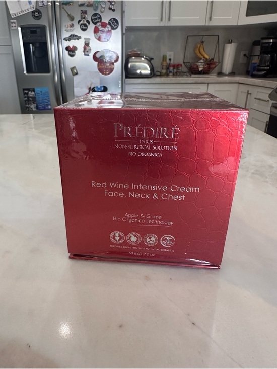 Other - Red Wine Intensive Cream - Red